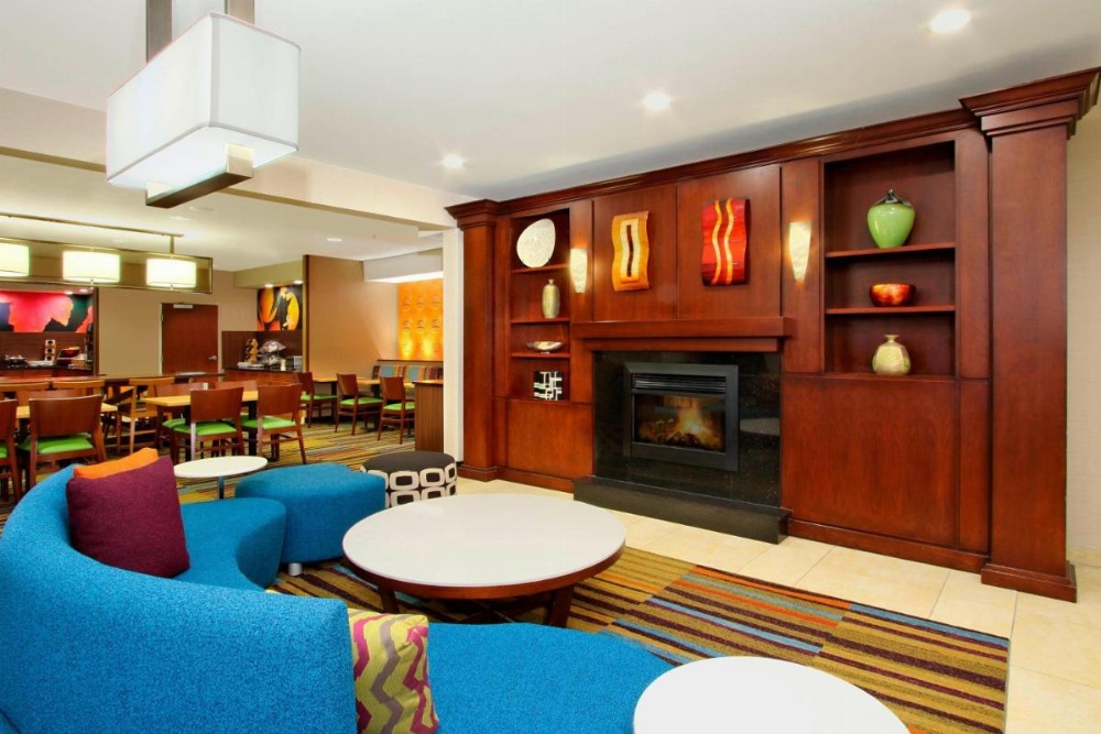 Fairfield Inn & Suites by Marriott Colorado Springs South Main image